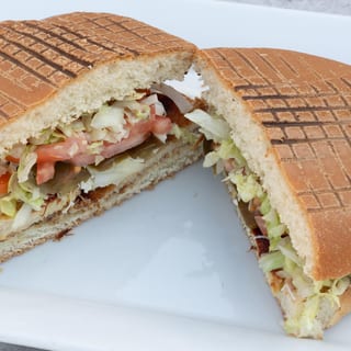 CARNE ASADA TORTA
